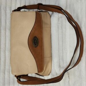 B. O. C. Potomac Flap Crossbody/Shoulder Handbag Purse, Cream & Brown